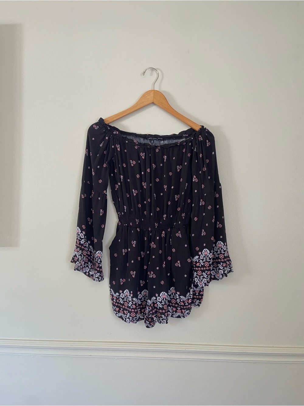 Kendall & Kylie Black Floral Off-Shoulder Long Sleeve Women's Romper